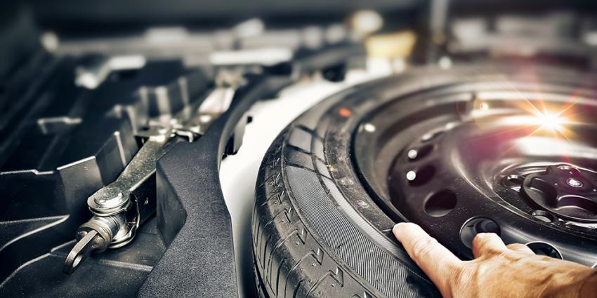 Installing a spare tire for safe driving