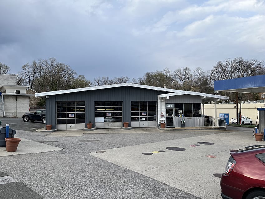 Metro Motor Barcroft auto repair shop in Arlington