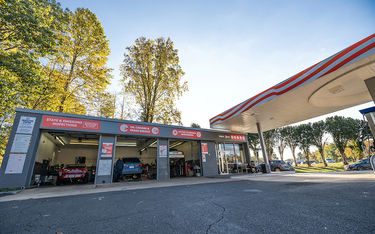 View of Metro Motor auto repair shop in Dale City, Virginia