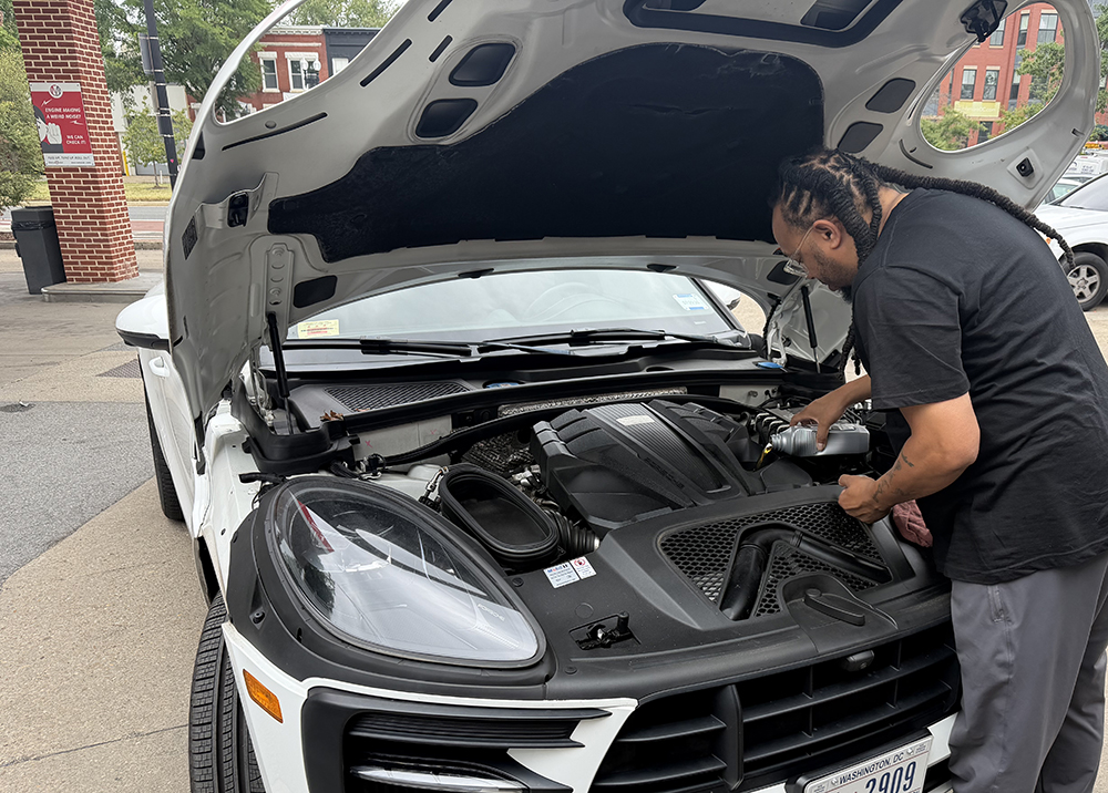 Porsche oil change in Washington, DC